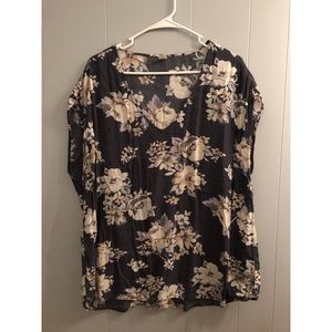 Floral top
